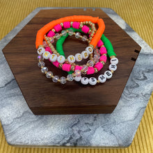 Load image into Gallery viewer, Bracelet - Friendship Bracelets - Anti-Hero
