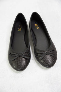 Touch of Magic Flats in Black