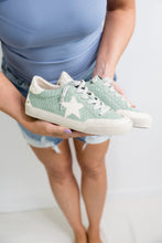 Load image into Gallery viewer, Sadie Sneakers in Green
