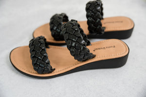 Rush Sandals in Black