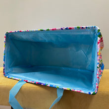 Load image into Gallery viewer, Rectangle Utility Tote - Abstract Giraffe
